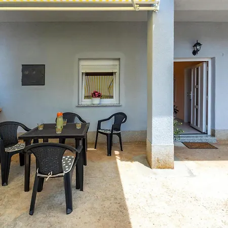 2 Bedroom In * Šišan