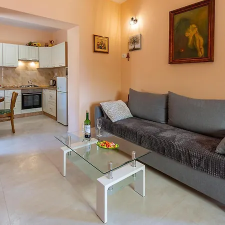 2 Bedroom In Šišan